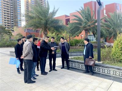 曾鵬鑫到橫縣市民中心項目調(diào)研指導(dǎo)