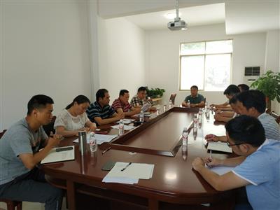 平果隆錦公司召開全體員工大會(huì)
