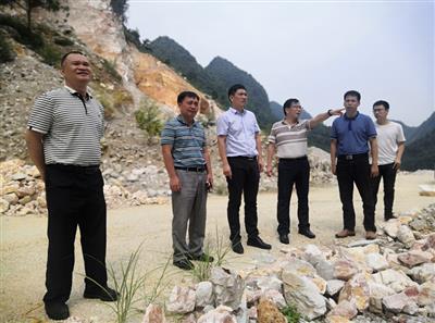 趙伯廷與廣西惠盟實(shí)業(yè)公司總裁韋林舉行工作會(huì)談