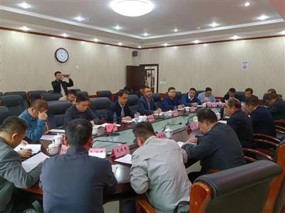 公司與田陽區(qū)政府舉行工作會談